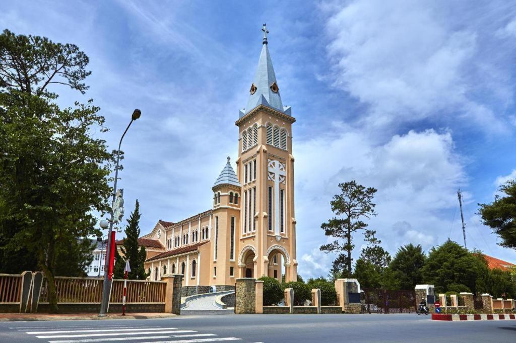 Hodota The Blessed Virgin Dalat Hotell Exteriör bild